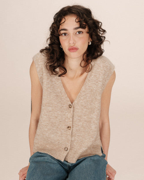 Santa Beige Sleeveless Cardigan